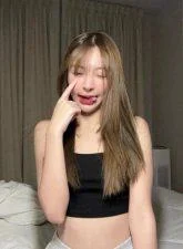 Onlyfans pitchytd สาวน่ารักปิดปาชักควย