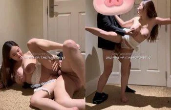 Onlyfans น้องส้มเจอชายหนุ่มจัดเย็ดเสียวตั้งแต่หน้าประตูแล้วไปห้องนอน jeenze