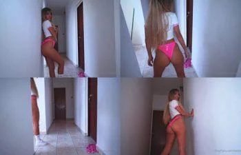 หลุด Onlyfans barbierican สาวผมบลอนด์โชว์เสียว