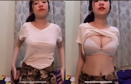 สาวนักเรียนเงี่ยนหีนอนช่วยตัวเองพร้อมถ่ายคลิปเสียว